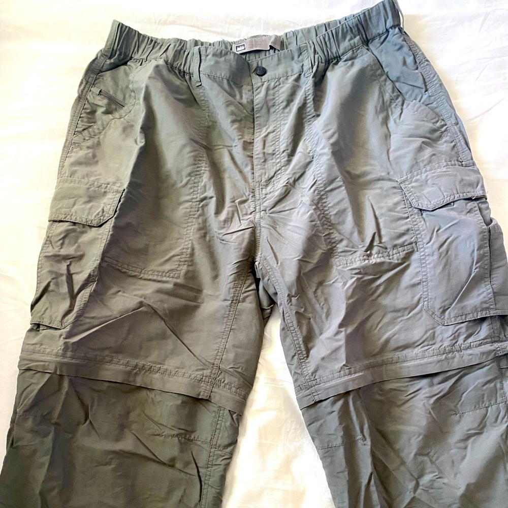 REI convertible fishing pants/shorts XL. Gray